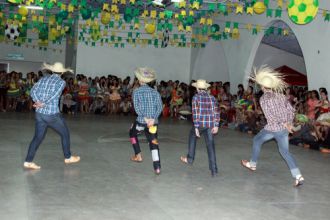 Quadrilha Junina do Alternativo "A cana é dura"