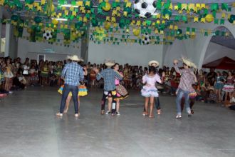 Quadrilha Junina do Alternativo "A cana é dura"