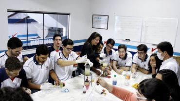 Aula de Química em Laboratório (3º Ano)