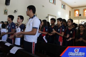 Missa de Páscoa na Igreja Matriz de Santo Antônio e Almas de Itabaiana