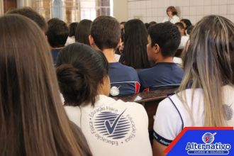 Missa de Páscoa na Igreja Matriz de Santo Antônio e Almas de Itabaiana