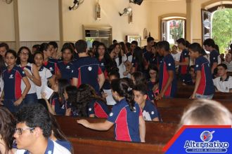 Missa de Páscoa na Igreja Matriz de Santo Antônio e Almas de Itabaiana