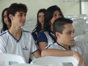 ALUNOS DO ALTER EM VISITA A UFS