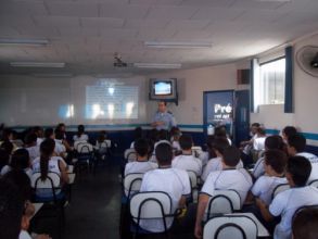 Palestra sobre Drogas com o Tenente Monteiro